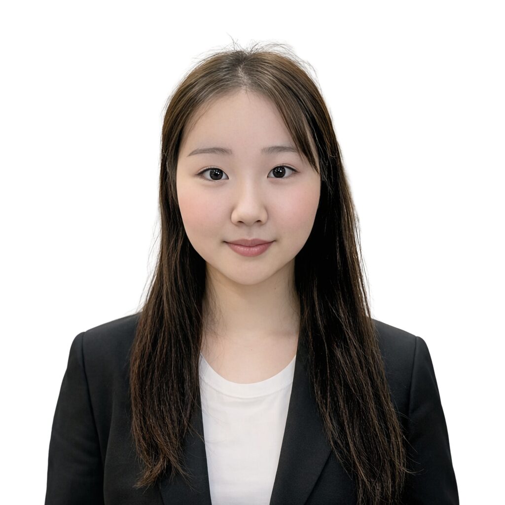 うえやま（SNS担当 / 日英2語 / 在住歴3年）